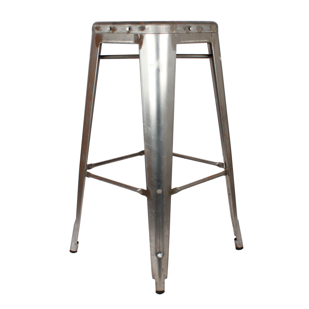 INDIANA UNPAINTED METAL HIGH STOOL, stackable. Find it on MisterWils. More than 4000sqm of showroom and warehouse.ALTO DE METAL INDIANA apilable. Encuéntralo en MisterWils. Más de 4000m² de exposición y almacén.5