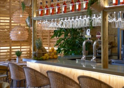 La Cantina Kulinaria un proyecto de interiorismo del equipo de MisterWils. En el mes de julio abrió sus puertas en Osuna La Cantina Kulinaria