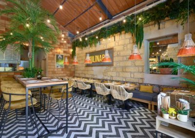 La Cantina Kulinaria un proyecto de interiorismo del equipo de MisterWils. En el mes de julio abrió sus puertas en Osuna La Cantina Kulinaria