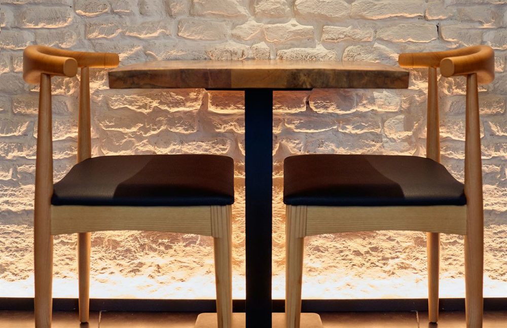ROGER WOODEN CHAIR - Image 8