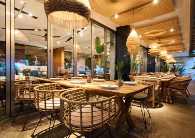 El Esturion Lantana Group | MisterWils, furniture for free souls | More than 4000sqm of showroom and warehouse. 2